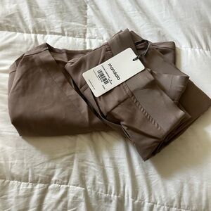 Mandala Brown Scrub Set